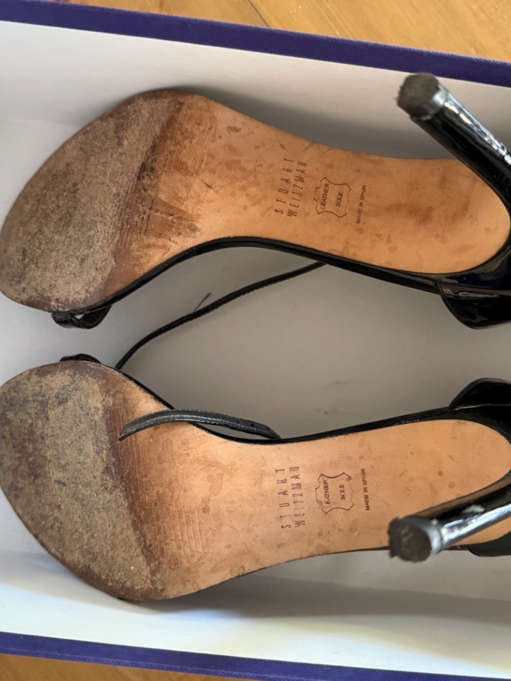 Stuart Weitzman - Picture 11 of 13